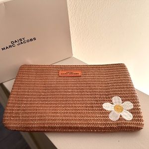 Marc Jacobs Daisy pouch